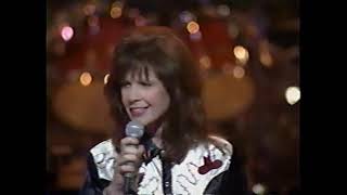 Patty Loveless   Timber I'm Falling in Love   Grand Ole Opry