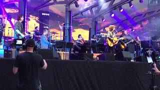 Xanadu    Jeff Lynne's ELO   Wembley 2017  *LIVE* FRONT ROW  *4K HD*