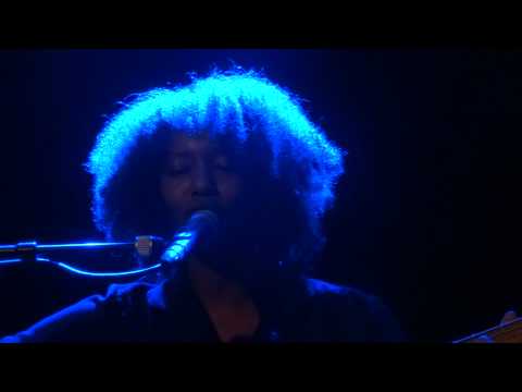 Mirel Wagner - The Road - Live @ La Maroquinerie - 12 12 2014