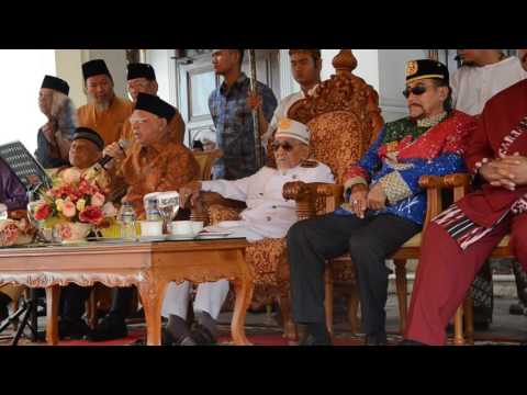 Cover Halal Bihalal Keraton Kutai 2016