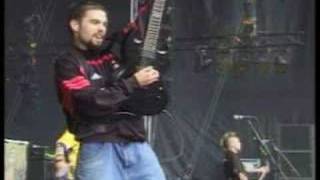 Jumpdafuckup/ bring it - soulfly - houslfred festival 2004