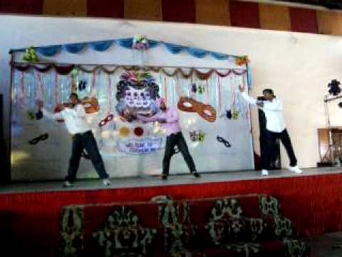 Bhangra at Freshers Party (Boli Pauni Paini)
