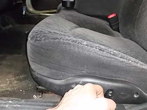 CC0187 - 2000 Chrysler Concorde LX - Driver Side Front Seat