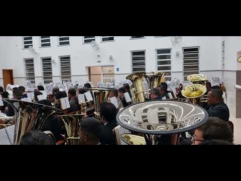 ENCONTRO DE TUBAS Hino 384 - Nos Resgatou E Nos Lavou.