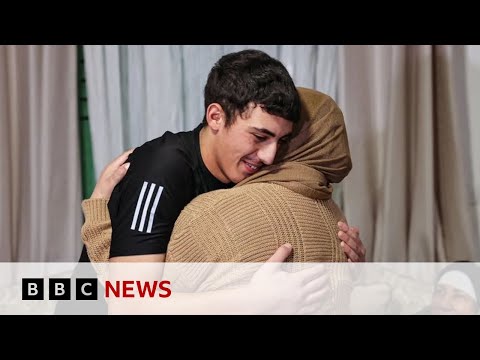 Israel frees 33 more Palestinian prisoners under truce agreement | BBC News