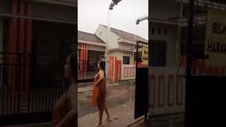 Download lagu mandi sore bareng tante mp3 Download lagu mandi sore bareng tante mp3