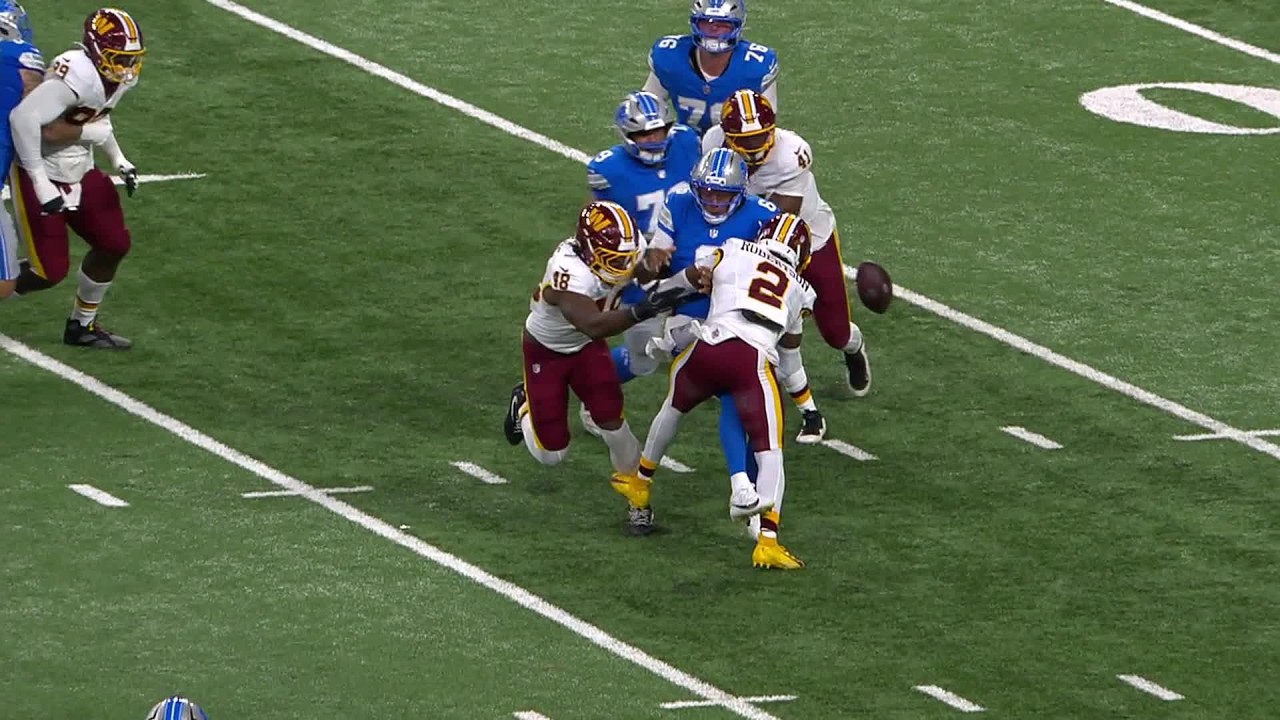 Defensive Touchdown! Amik Robertson forces fumble on the 2nd play!
