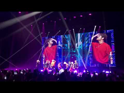 STRAY KIDS Mirror 05.14.2019 in Newark