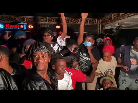 MSOMALI VITAMIN SHOW LIVE USIKU WA SIUNAJUA TIP TOP BAR MANZESE