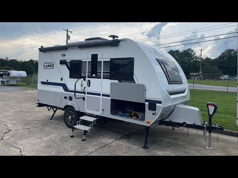LIGHTWEIGHT 4 Seasons Travel Trailer For Midsize Vehicles! 2023 Lance 1575!