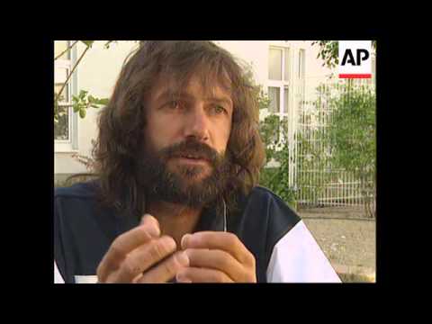 GERMANY: FIRST MAN TO SKI DOWN EVEREST WITHOUT OXYGEN