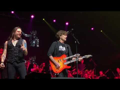 Eric Bazilian (Hooters) - And we danced (Live) (Rock meets Classic) (St. Jakobshalle) (13.04.2018)