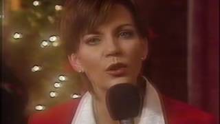 MARTINA MCBRIDE &quot;AWAY IN A MANGER&quot;  [166]