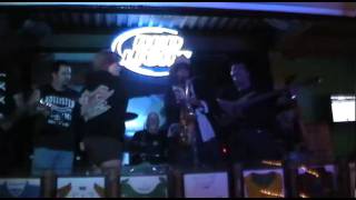 Paradise burger Mustang Sally - Jojo on drums I