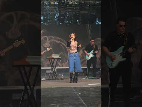 Sara James  - "Dziś mnie mija cały świat" na Dniach Koluszek, 15.06.2024 #shorts