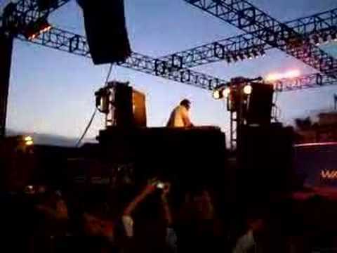 Robbie Rivera - Girlfriend