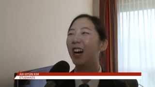 preview picture of video 'KBS, chaîne de TV coréenne, en tournage à Martigny pour suivre des étudiants coréens'