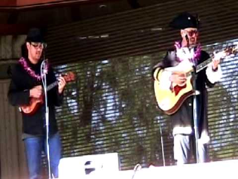 Dennis & David Kamakahi Kokee