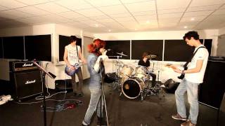 Screwed - Fragile Moment