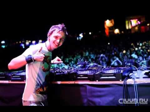 Michael Calfan - Nobody Does It Better (The Him)