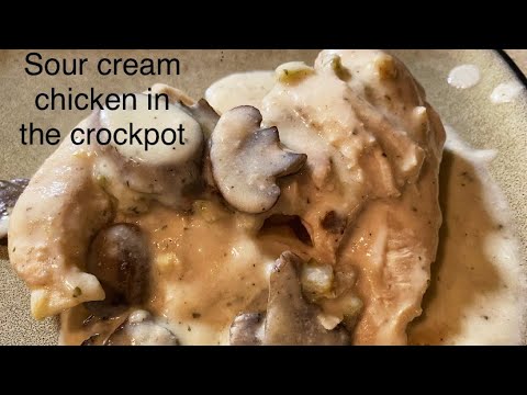 CREAMY CELERY AND MUSHROOM CHICKEN IN THE CROCKPOT!