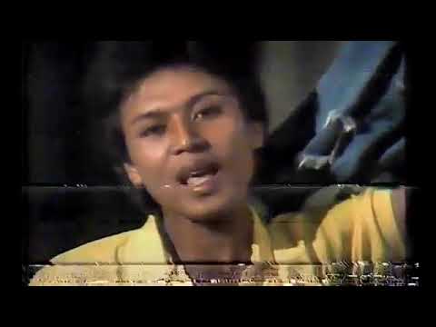 Muchlas Adi Putra  Rambut Hitam Kepang Dua