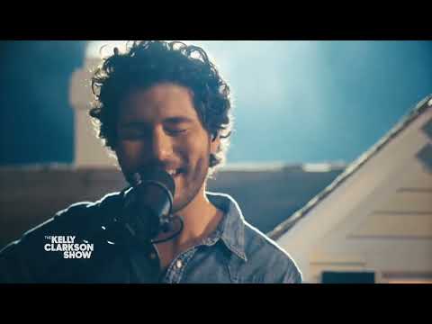 Dan + Shay - Bigger Houses (Live on The Kelly Clarkson Show)