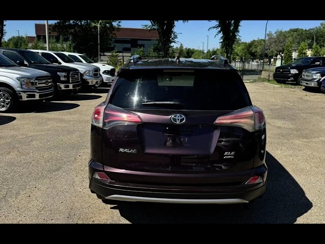 2017 Toyota RAV4 XLE in Cars & Trucks in Edmonton