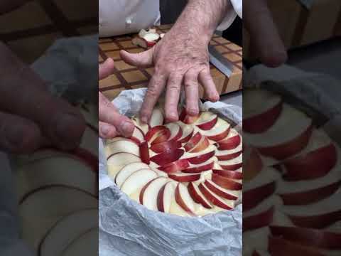 Tagliatelle zucca e friarielli, Pappardelle salsa di cipolle e pecorino, cavoli e seppioline