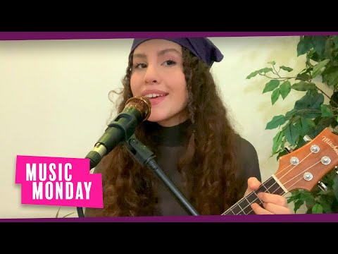 Sarah Silva Performs ‘False Illusions’ (Acoustic)
