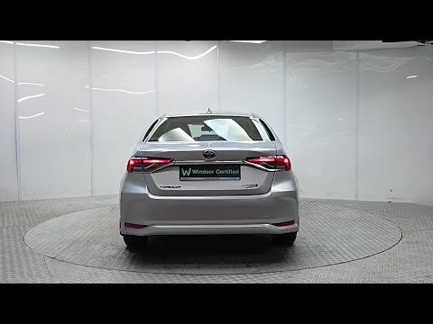 Toyota Corolla 1.8 Hybrid Luna Saloon - Image 2