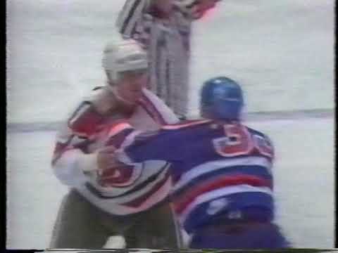 Marty McSorley vs Jim Korn (Round 2) - Oct 31, 1987