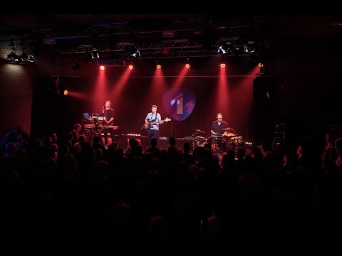 TONIGHT - REX REBEL (LIVE @ RADIO 1 REX REBEL SESSIE)