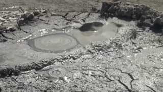 preview picture of video 'Gobustan  sárvulkán/Mud volcanoes'