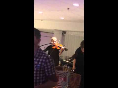 Uncle Wellengton's Wives - Belgian Pop from Gent