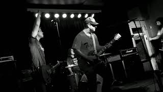 Lee Bains III & the Glory Fires - Dirt Track - Lyric Room, Green Bay, WI 8-17-2017