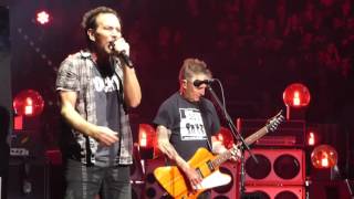 Pearl Jam - Leash - Philadelphia (April 29, 2016)