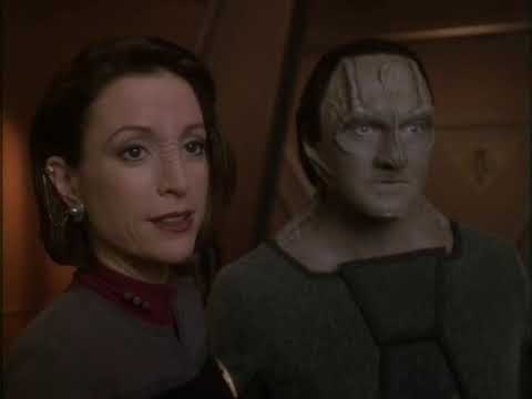 Garak kills the last Weyoun