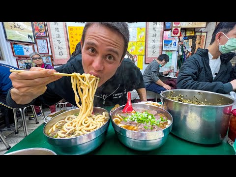 Taiwan Street Food - BEST BEEF NOODLES + 5 Must Eat Foods in Taipei!!