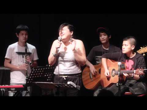 BIHZHU performing "Palpitations" (Original) Live @ No Black Tie, Kuala Lumpur (Full HD)