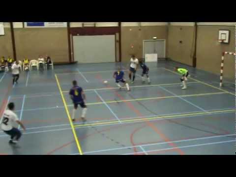 ZVV Helmond 1 - ZVVM/Campus 1 04-11-2011