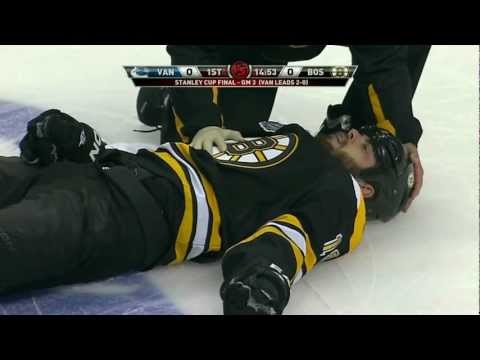 Aaron Rome destroys Nathan Horton [HD]