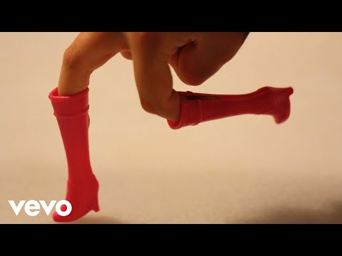 Videoclip de No Tienes Ni Un Minuto Que Perder — Manolo García