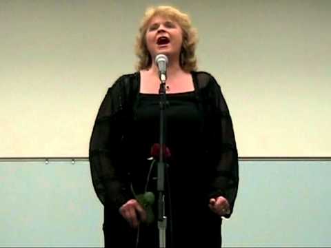 Carmen's Habanera sung by Eleanor Warrington