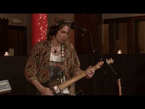 Echo Sessions 34 - Andrew Scotchie & The River Rats - Family Dynamo