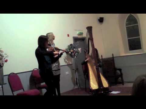 Joy Dunlop & Twelfth Day LIVE - Faca sibh Raghnaill na Ailein?