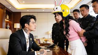 Download lagu CEO tolak semua wanita,tapi beku lihat pelayan miskin—dia ternyata gadis yang diam-diam dicintainya! mp3