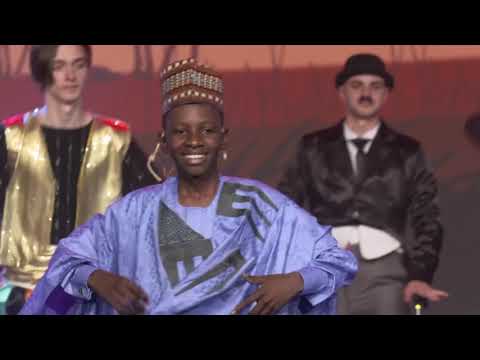 'The Time Tunnel' Music & Dance Show | Bucharest, Romania | IFLC 2019 | Time Machine