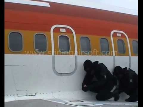 Stirling Airsoft - CounterTerrorist Training - Plane Assault