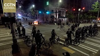 Más de 80 detenidos en la segunda noche de toque de queda en Los Ángeles